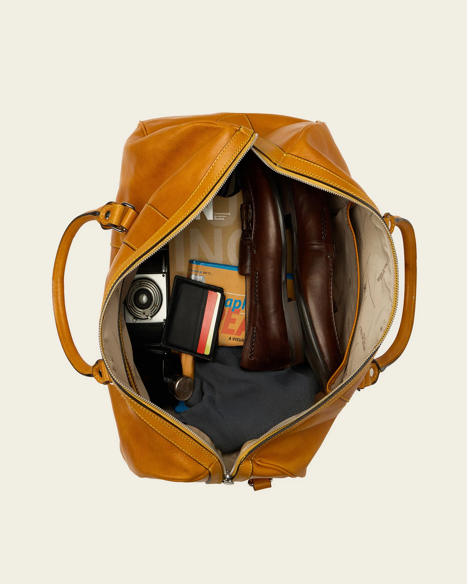 Beltrami Saffron - Leather Weekender Bag - Image 7